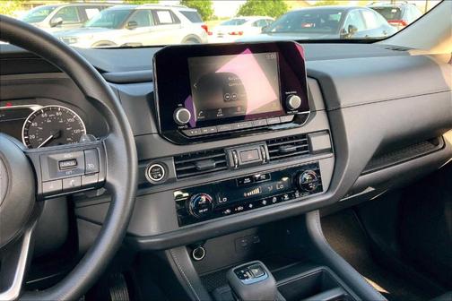 2023 Nissan Pathfinder S