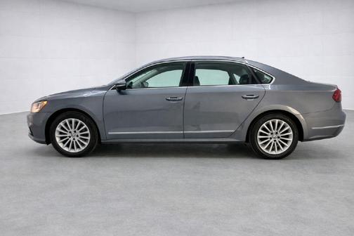 2017 Volkswagen Passat 1.8T SE