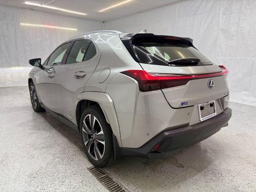 2022 Lexus UX 250h Base