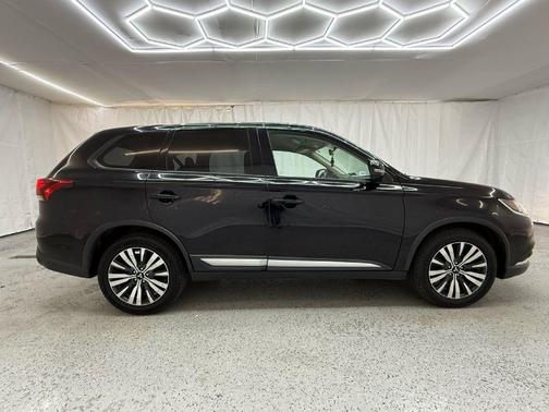 2019 Mitsubishi Outlander SE