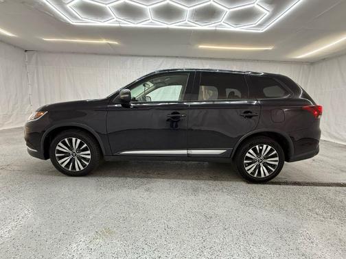 2019 Mitsubishi Outlander SE