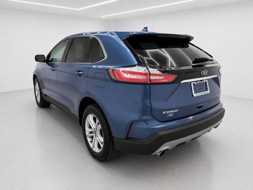 Blue 2019 Ford Edge SEL
