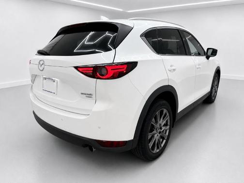 Snowflake White Pearl 2021 Mazda CX-5 Signature