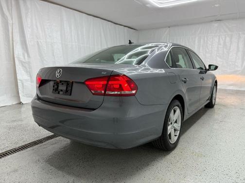 2012 Volkswagen Passat 2.5 SE