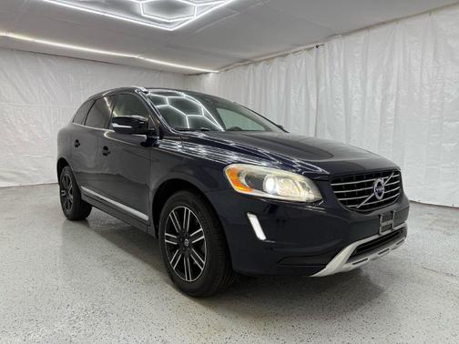 2017 Volvo XC60 T5 Dynamic