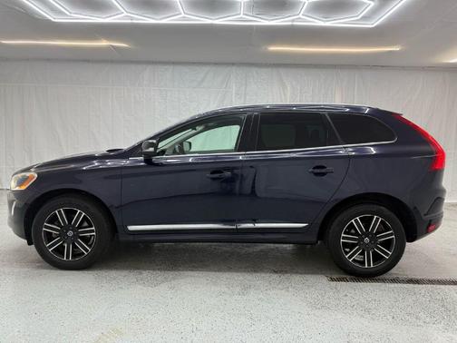 2017 Volvo XC60 T5 Dynamic