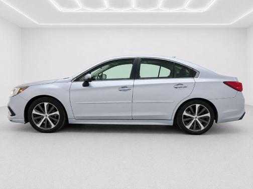 Ice Silver Metallic 2019 Subaru Legacy 2.5i Limited