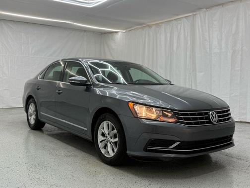2016 Volkswagen Passat 1.8T S