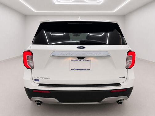 White 2021 Ford Explorer Limited