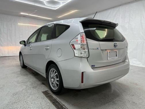 2012 Toyota Prius v Two