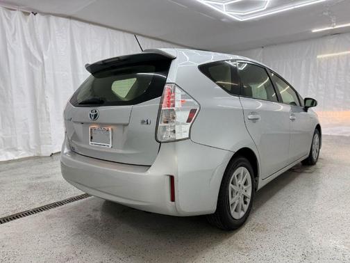 2012 Toyota Prius v Two