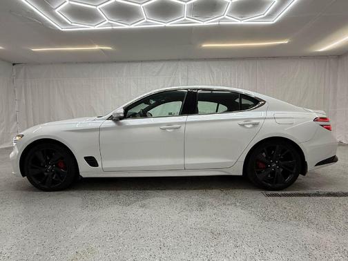 2022 Genesis G70 3.3T