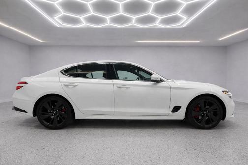 2022 Genesis G70 3.3T