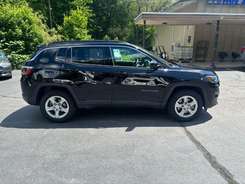 2023 Jeep Compass Latitude