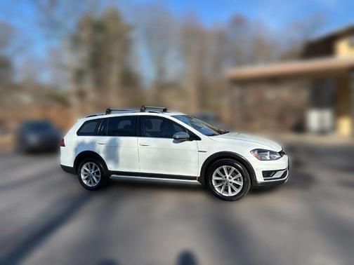 2017 Volkswagen Golf Alltrack TSI SE