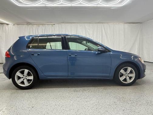 2017 Volkswagen Golf TSI Wolfsburg Edition 4-Door