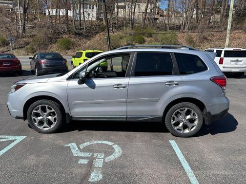 2017 Subaru Forester 2.5i Touring