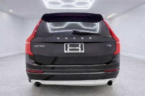 2018 Volvo XC90 T5 Momentum