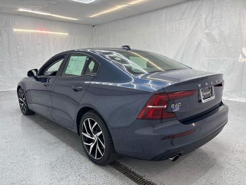 2019 Volvo S60 T6 Momentum