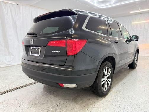 2018 Honda Pilot EX