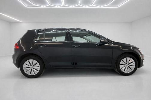 2016 Volkswagen Golf TSI SEL 4-Door
