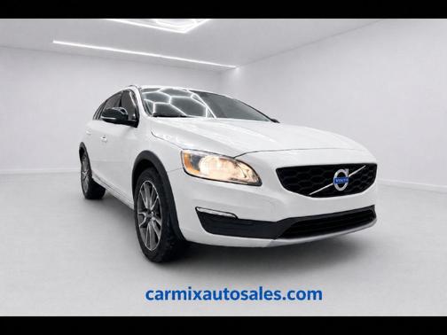 White 2017 Volvo V60 Cross Country T5