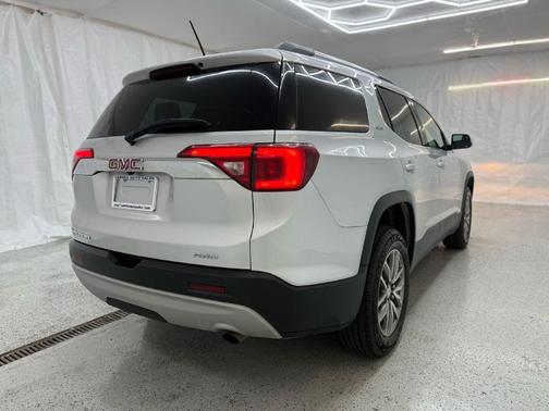 2018 GMC Acadia SLE-2