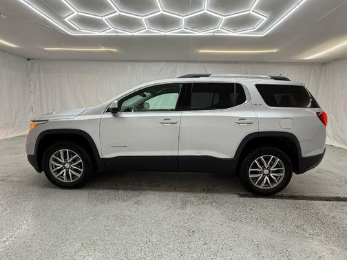 2018 GMC Acadia SLE-2
