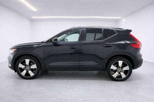2019 Volvo XC40 T5 Momentum
