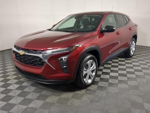 2025 Chevrolet Trax LS