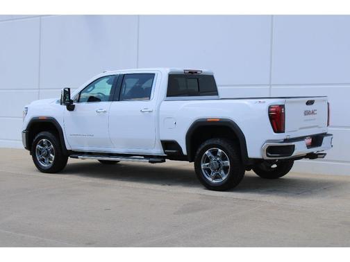 Summit White 2026 GMC Sierra 2500 SLT