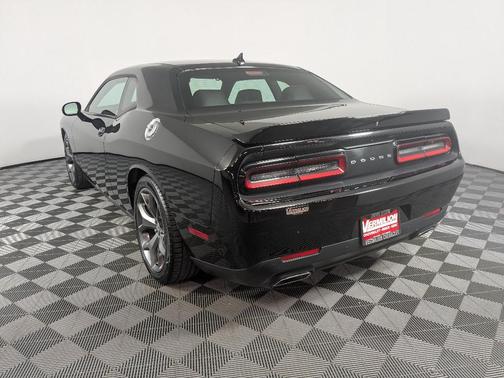 2015 Dodge Challenger SXT Plus