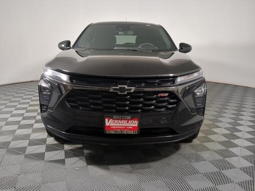 Mosaic Black Metallic 2025 Chevrolet Trax 1RS