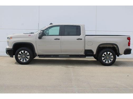 2026 Chevrolet Silverado 2500 Custom