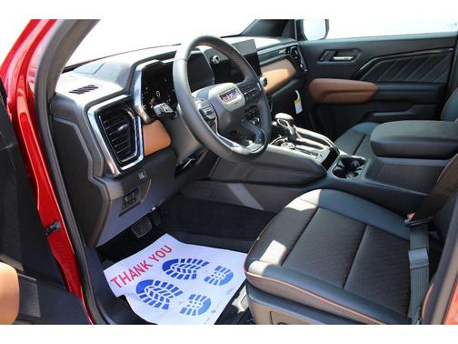 2025 GMC Canyon AT4