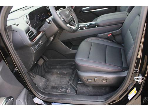 Mosaic Black Metallic 2026 Chevrolet Traverse Z71