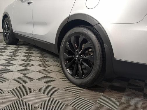 2020 Kia Sorento EX V6