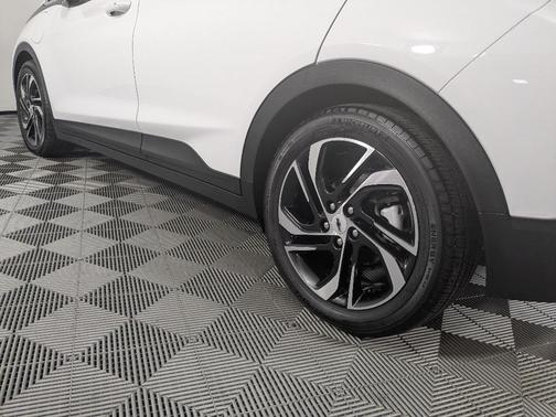 2023 Chevrolet Bolt EV 2LT
