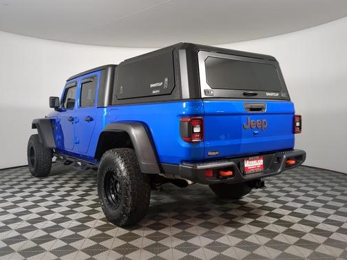 Hydro Blue Pearlcoat 2023 Jeep Gladiator Mojave