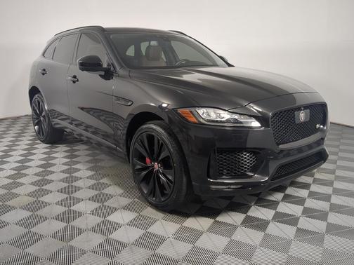 2018 Jaguar F-PACE S