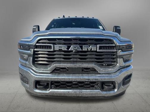 2026 RAM 2500 Tradesman Crew Cab 4x4 6'4' Box