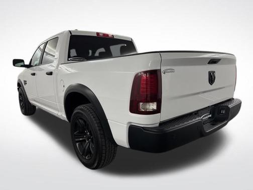 2024 RAM 1500 Classic Warlock Crew Cab 4x2 5'7' Box