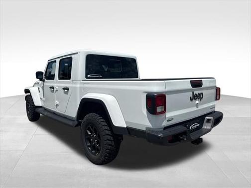 2025 Jeep Gladiator