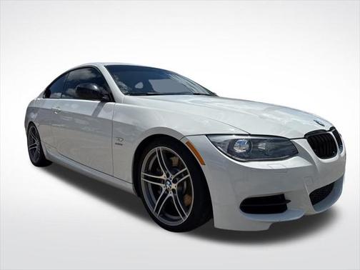 2011 BMW 335 is