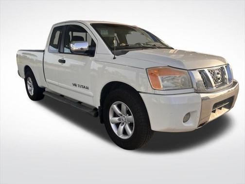 2013 Nissan Titan SV