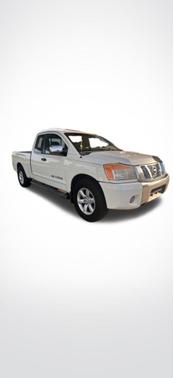 2013 Nissan Titan SV