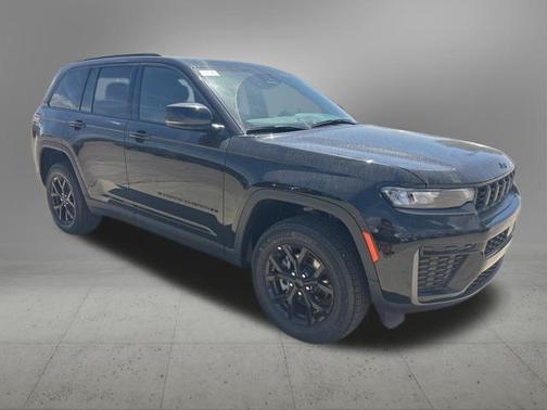 2026 Jeep Grand Cherokee Altitude