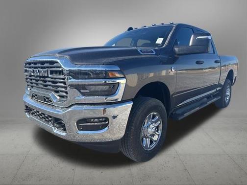 2026 RAM 2500 Tradesman Crew Cab 4x4 6'4' Box