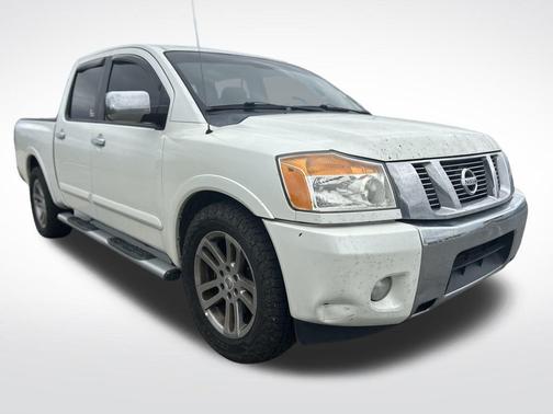 2015 Nissan Titan SL