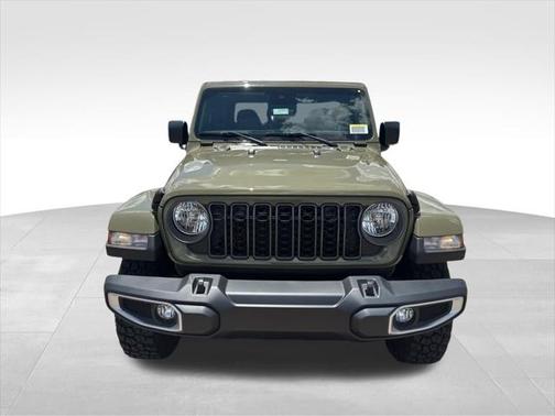 2025 Jeep Gladiator